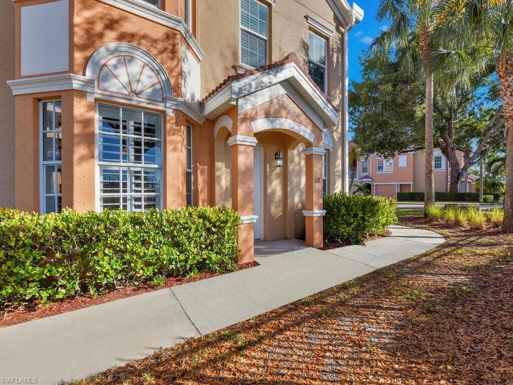 1860 Concordia Lake CIR # 603, CAPE CORAL FL 33909-28