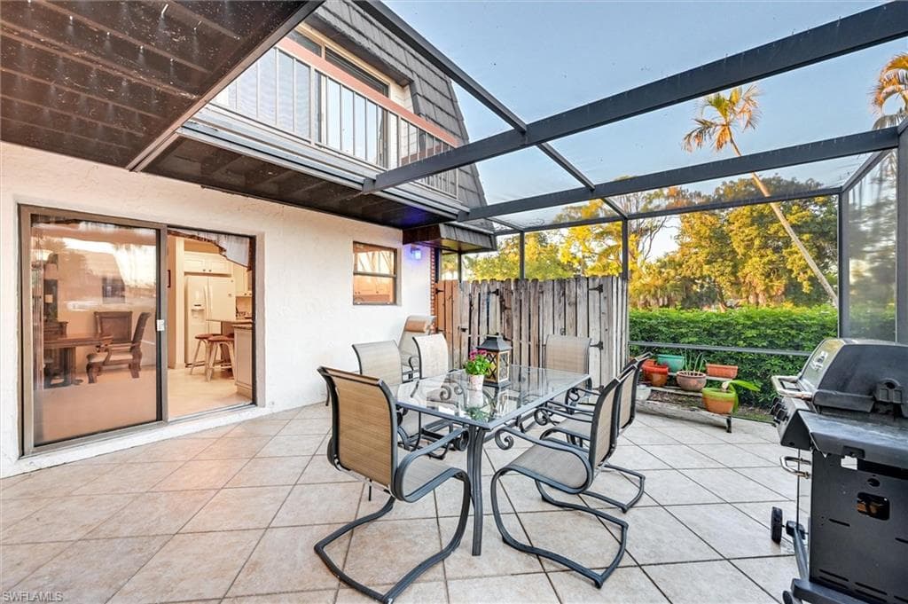 185 Lake Point LN # 8B, NAPLES FL 34112-12