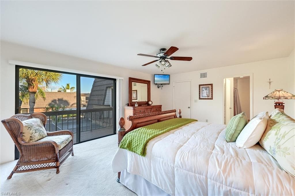 185 Lake Point LN # 8B, NAPLES FL 34112-16