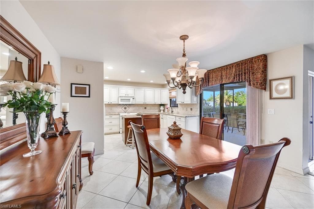 185 Lake Point LN # 8B, NAPLES FL 34112-7