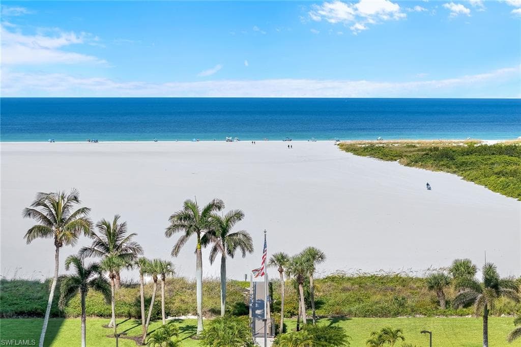 260 Seaview CT # 906, MARCO ISLAND FL 34145-31