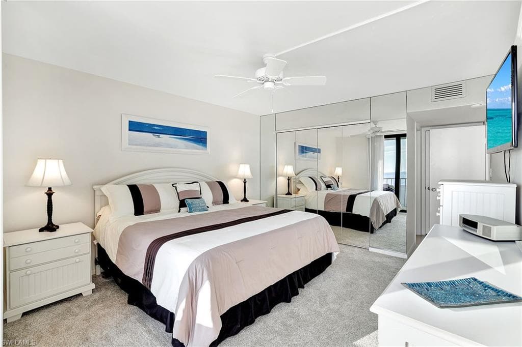 260 Seaview CT # 906, MARCO ISLAND FL 34145-19