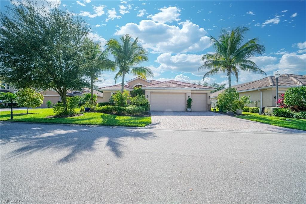 13450 Seaside Harbour DR, NORTH FORT MYERS FL 33903-32