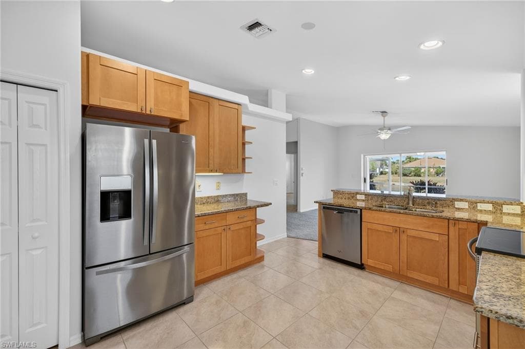 7611 Cameron CIR-5
