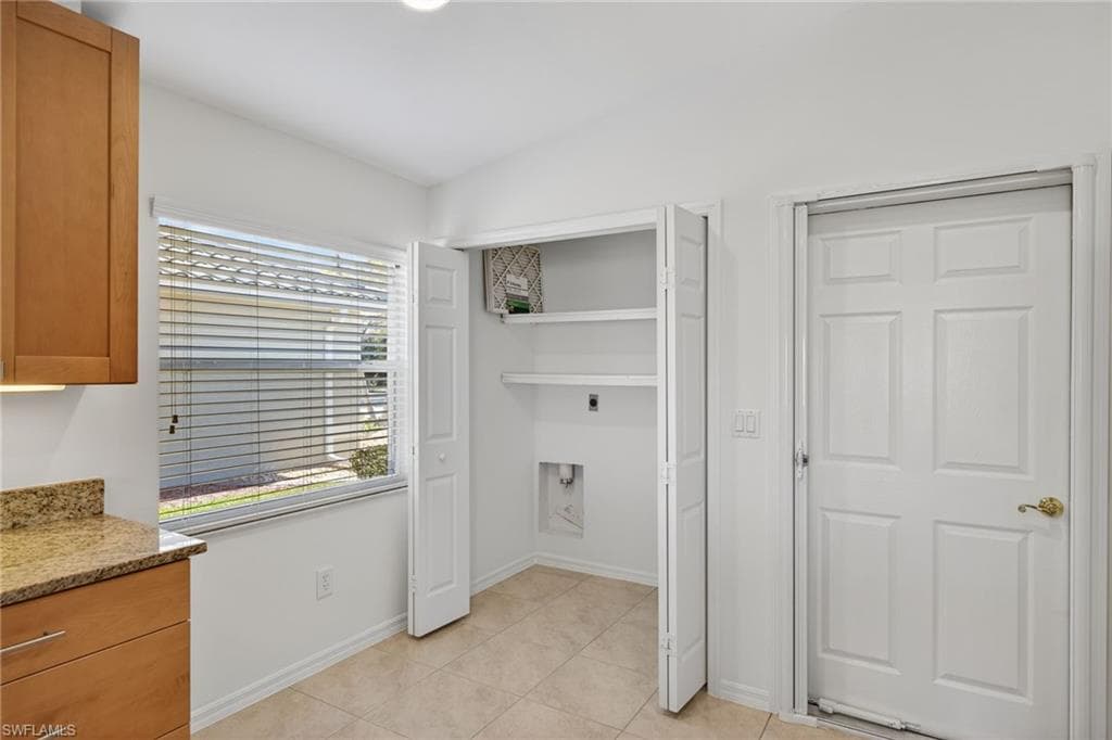 7611 Cameron CIR-24