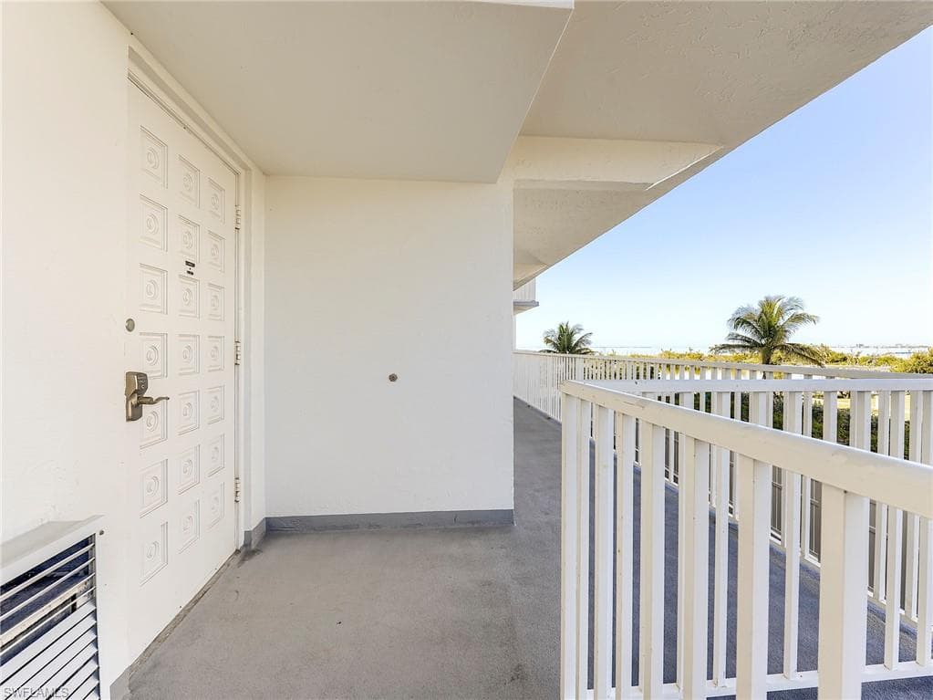 7000 Estero BLVD # 102, FORT MYERS BEACH FL 33931-31