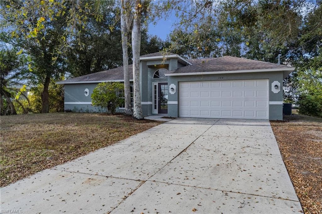 544 Pachman CIR, LEHIGH ACRES FL 33974-4