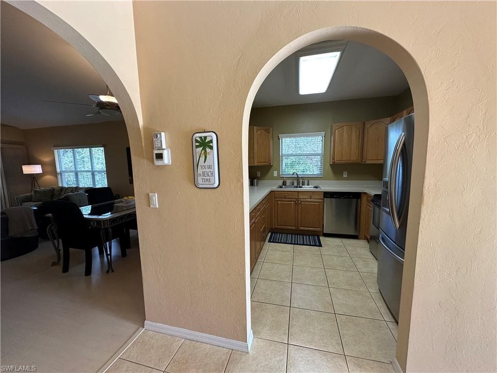 2280 Somerset Ridge DR # 204, LEHIGH ACRES FL 33973-8