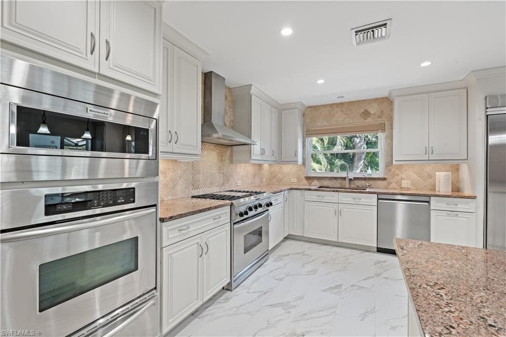 15839 Silverado CT, FORT MYERS FL 33908-11