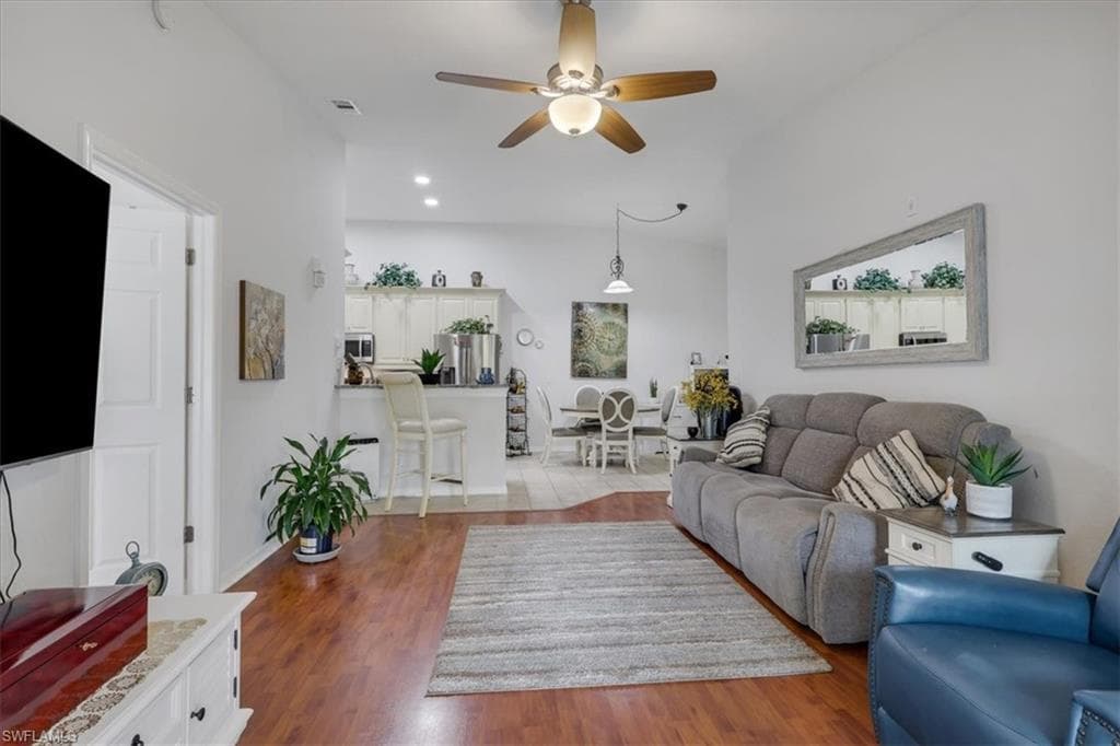 27107 N Matheson AVE # 204, BONITA SPRINGS FL 34135-1