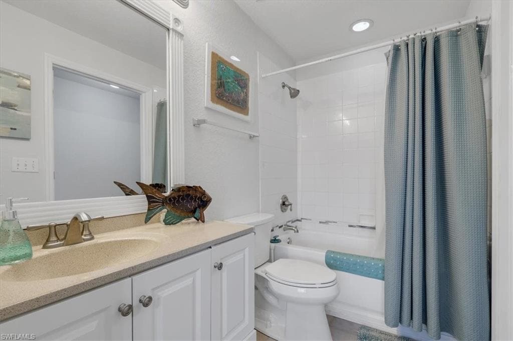 27107 N Matheson AVE # 204, BONITA SPRINGS FL 34135-19