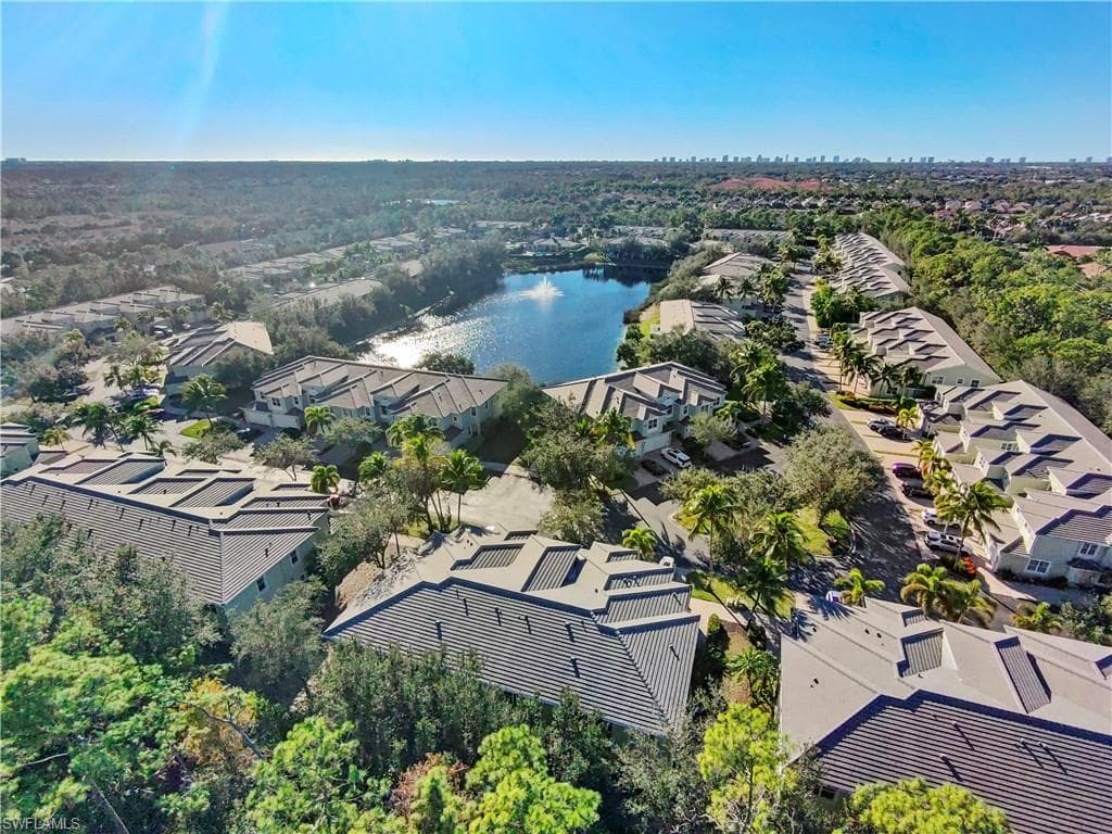 1405 Mariposa CIR # 102, NAPLES FL 34105-42