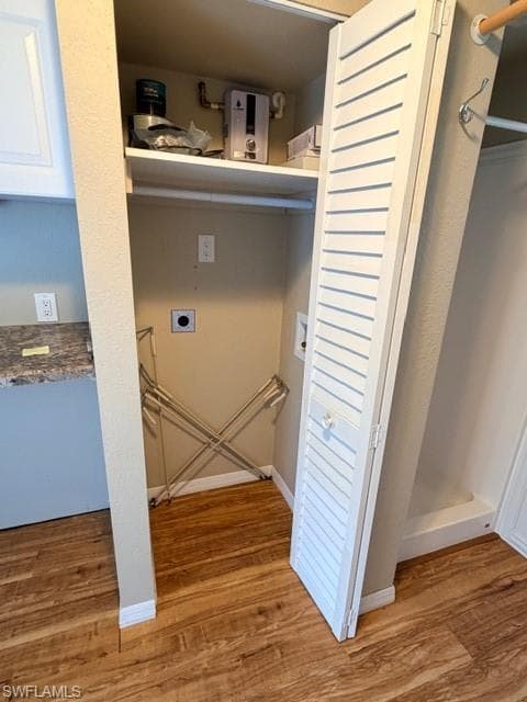 10212 Yellowtop TRL, FORT MYERS FL 33905-26