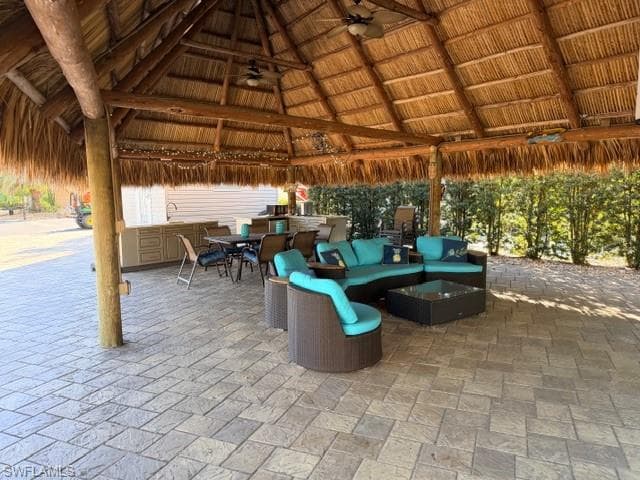 5200 Marsh Mallow TRL, FORT MYERS FL 33905-8