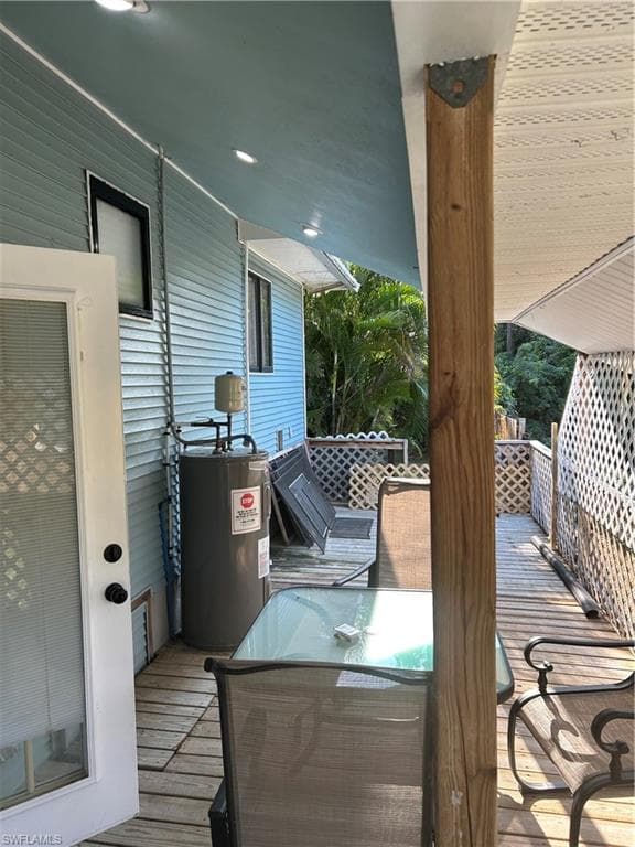 281 Benson ST E, NAPLES FL 34113-14