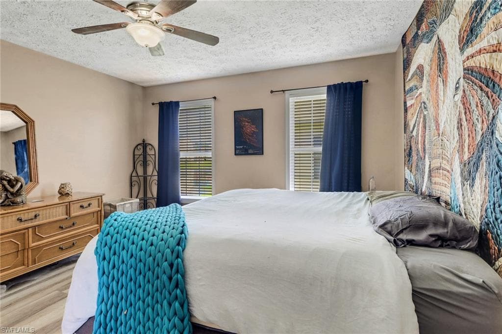 398 Leawood CIR, NAPLES FL 34104-13