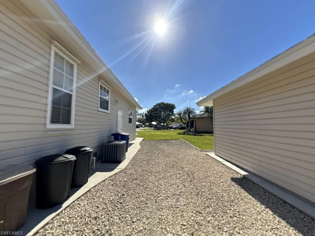 11425 Habersham CT, NORTH FORT MYERS FL 33917-27