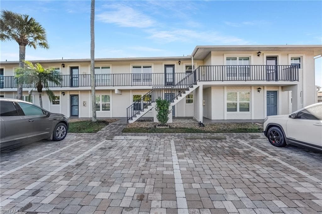 16007 Davis RD # 524, FORT MYERS FL 33908-25