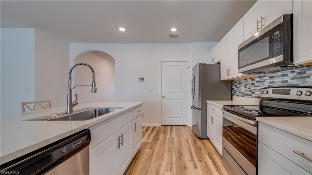 18512 Marlin Kite LN-18