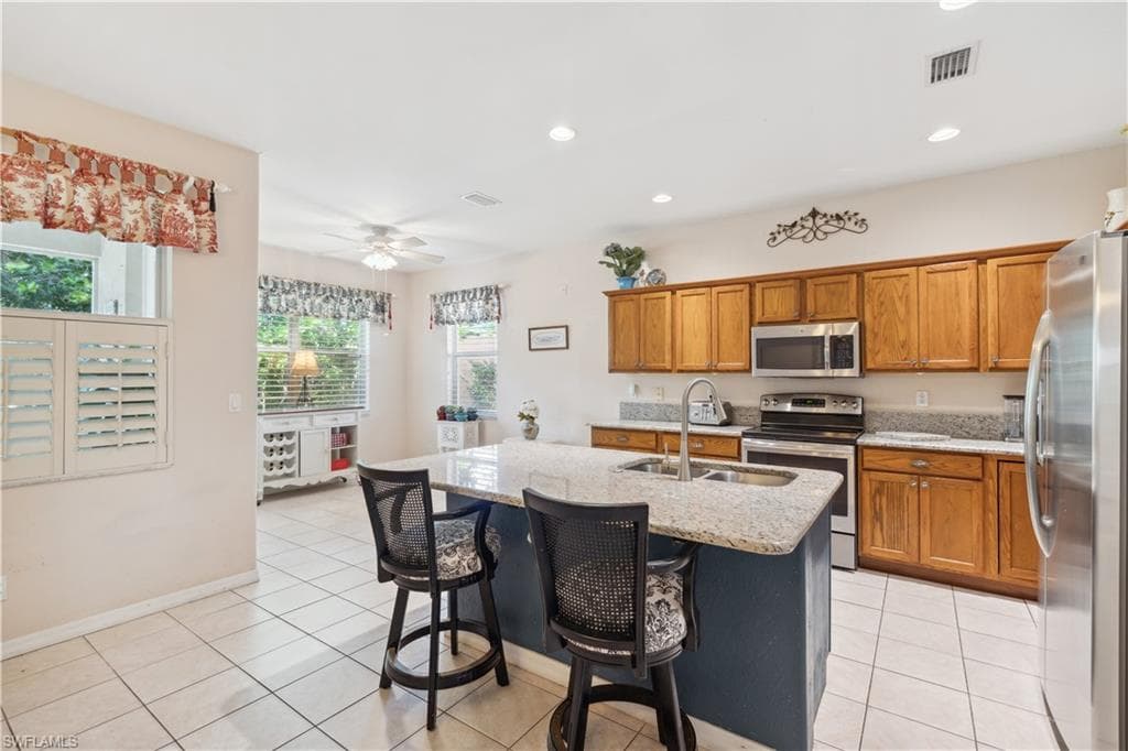 9475 Silver Pine LOOP, FORT MYERS FL 33967-6