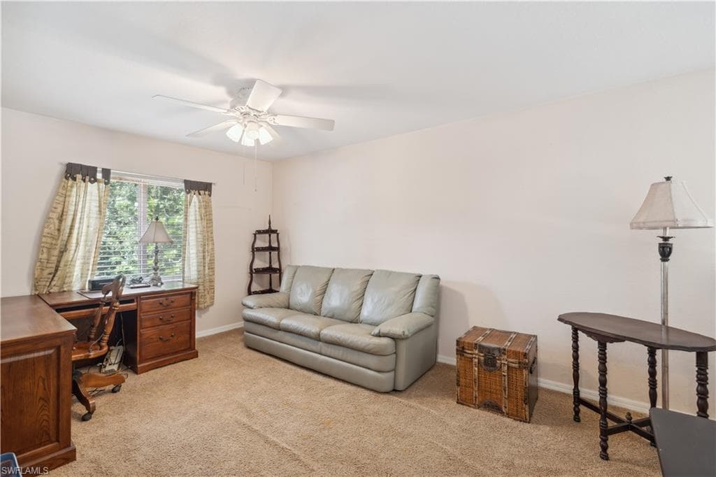 9475 Silver Pine LOOP, FORT MYERS FL 33967-18