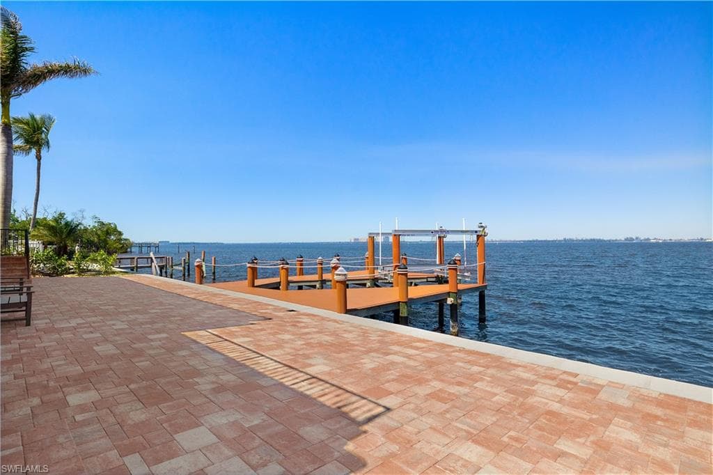 15400 Catalpa Cove LN, FORT MYERS FL 33908-42