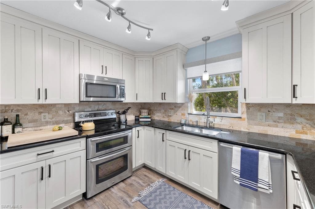6092 Sanibel Captiva RD-21