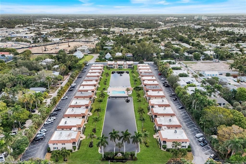 1155 Sandpiper ST # C7, NAPLES FL 34102-22