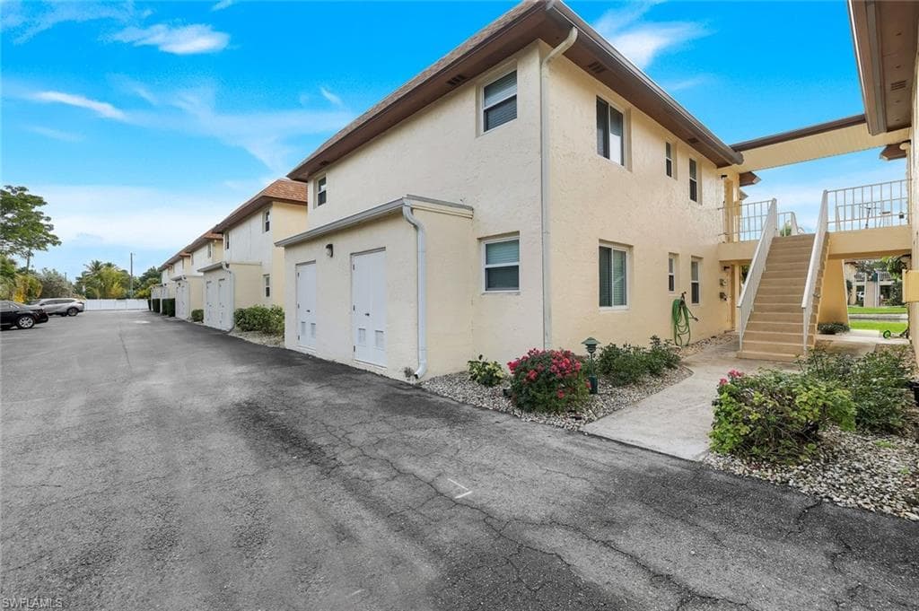 1155 Sandpiper ST # C7, NAPLES FL 34102-21