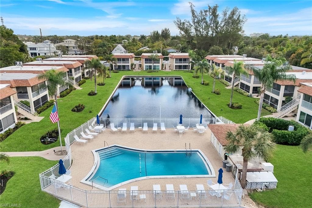 1155 Sandpiper ST # C7, NAPLES FL 34102-18