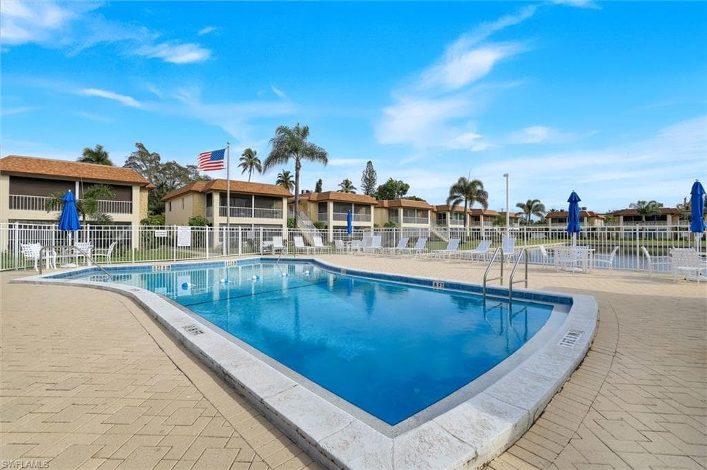 1155 Sandpiper ST # C7, NAPLES FL 34102-20