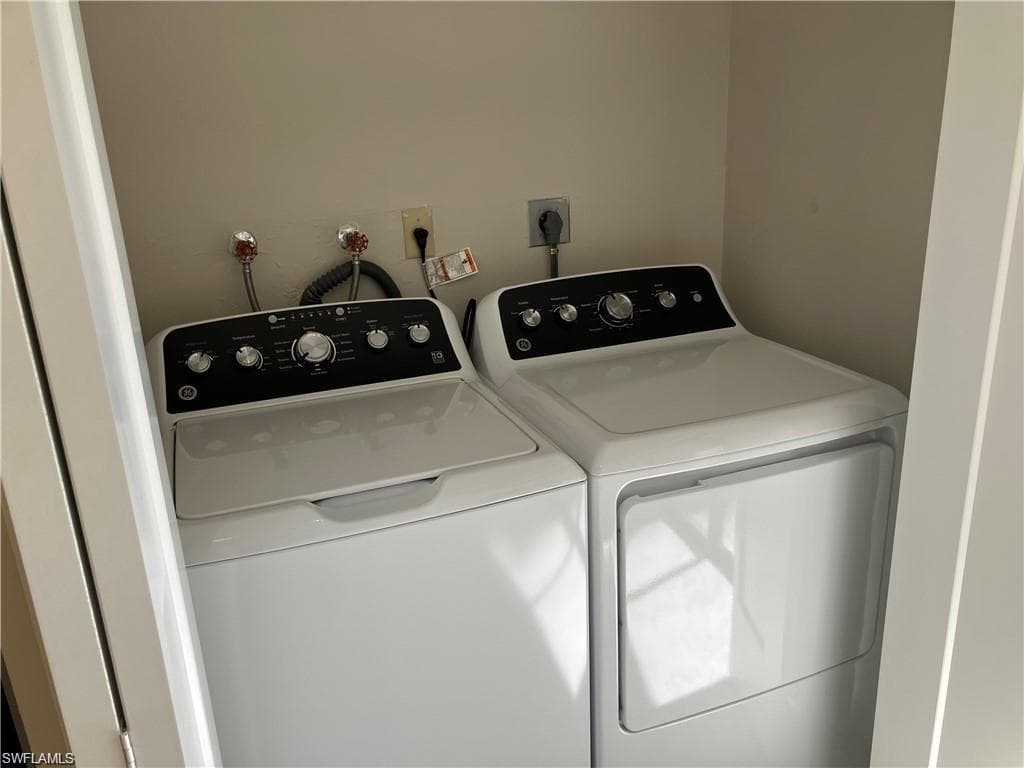 1826 Kings Lake BLVD # 101, NAPLES FL 34112-10
