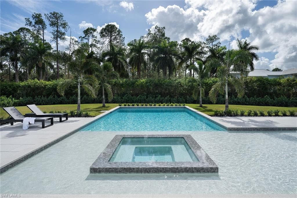 3054 Ravenna AVE, NAPLES FL 34120-26