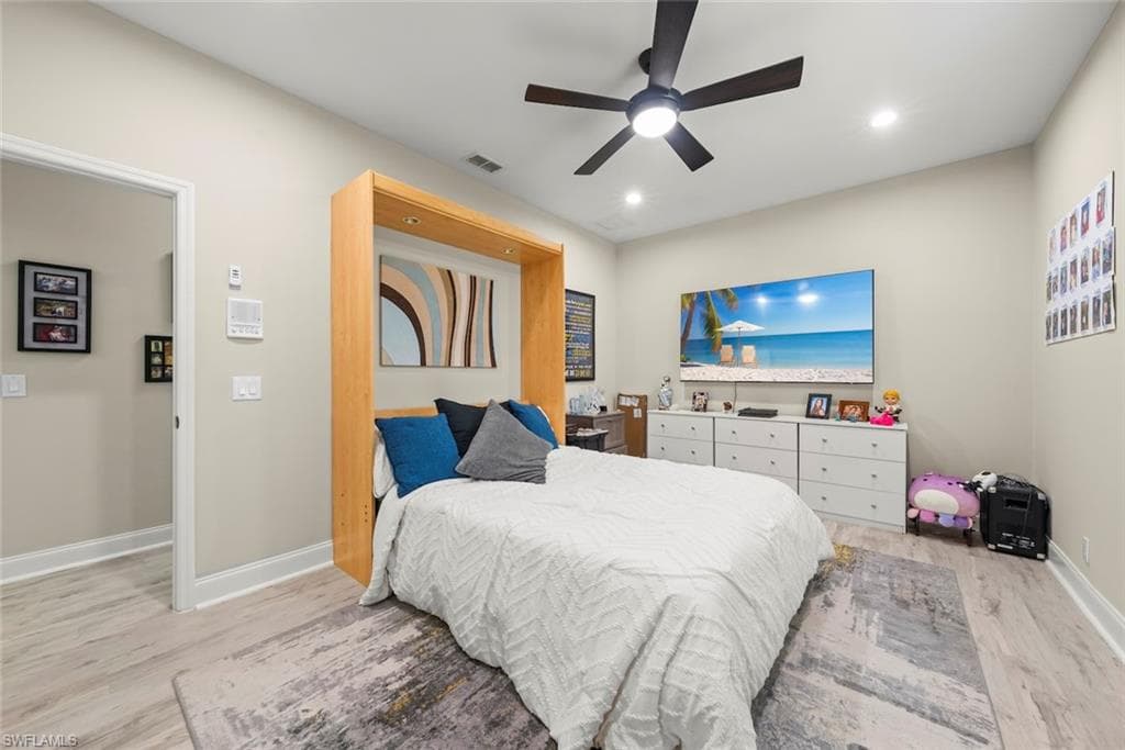 15520 Greenock LN-22