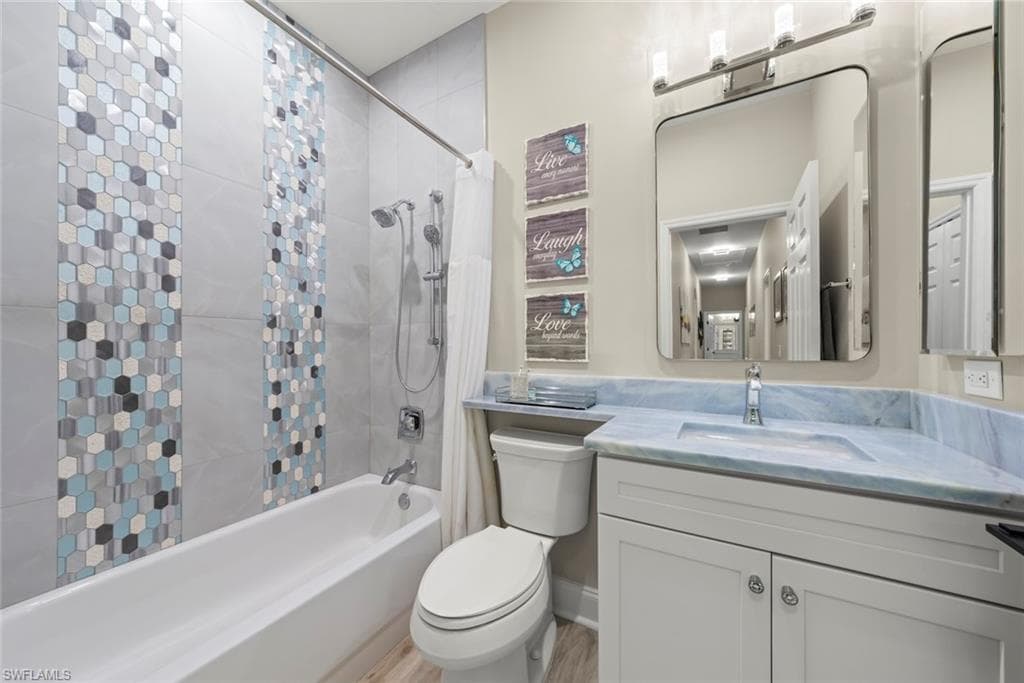15520 Greenock LN-26