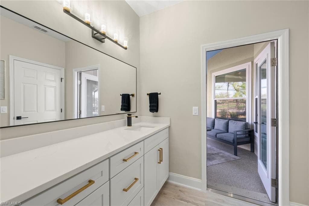 15520 Greenock LN-19