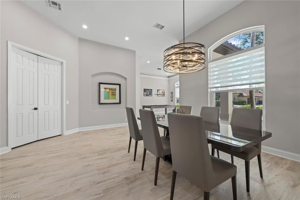 15520 Greenock LN-8