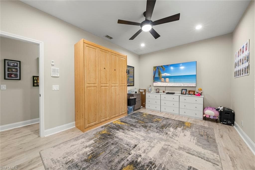 15520 Greenock LN-23