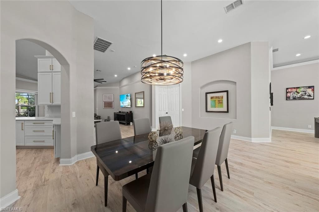 15520 Greenock LN-9