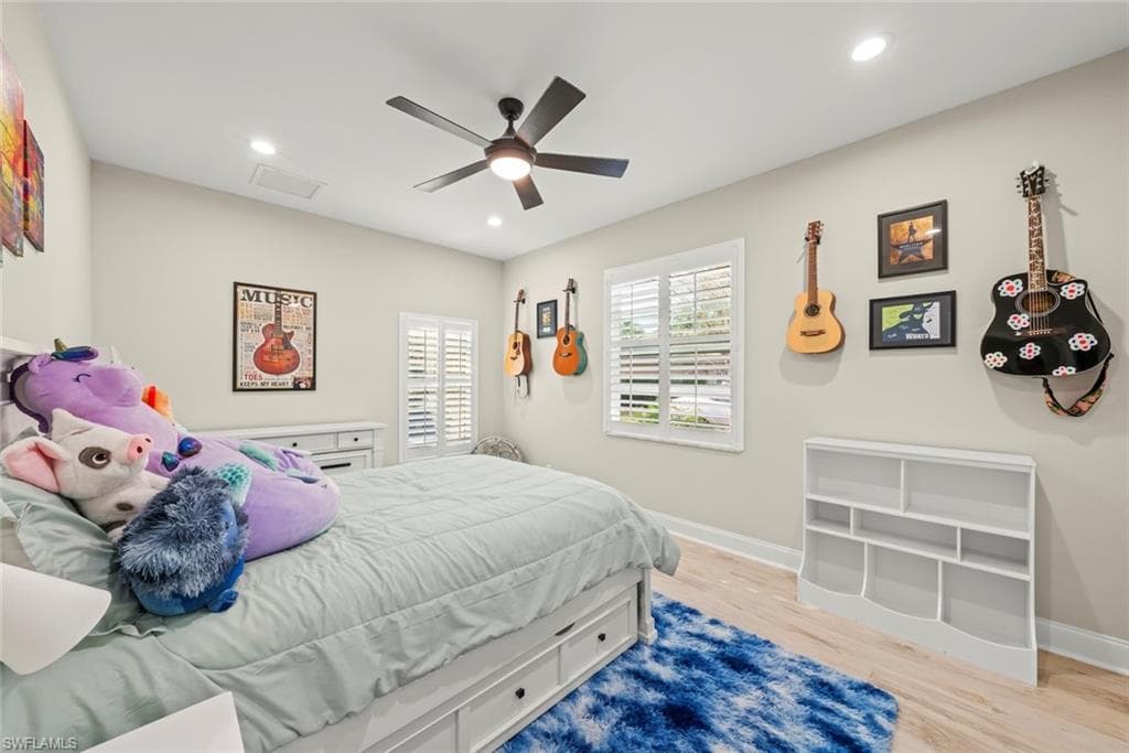 15520 Greenock LN-24