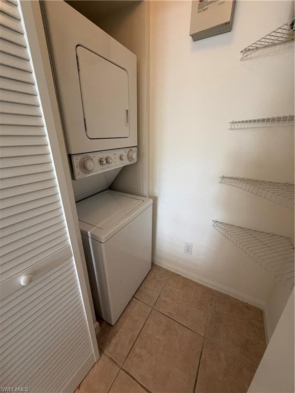 1260 Wildwood Lakes BLVD # 208, NAPLES FL 34104-5