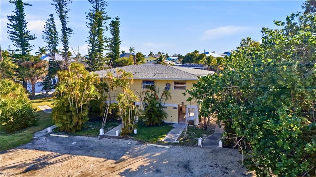75 Mound RD, FORT MYERS BEACH FL 33931-15