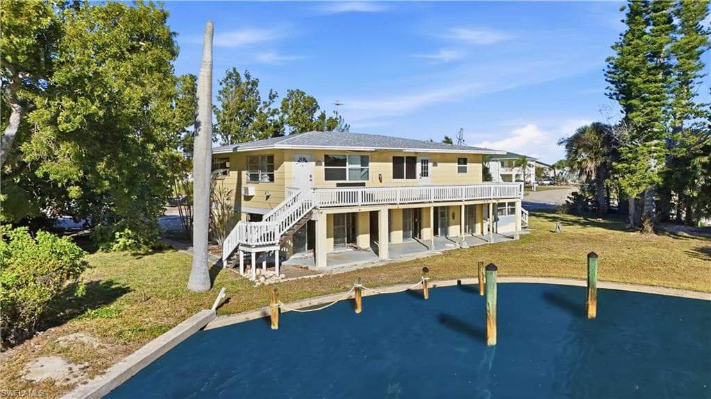 75 Mound RD, FORT MYERS BEACH FL 33931-8