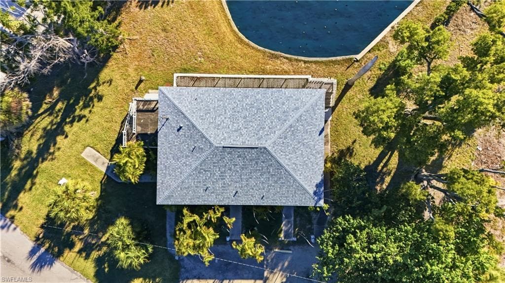 75 Mound RD, FORT MYERS BEACH FL 33931-9