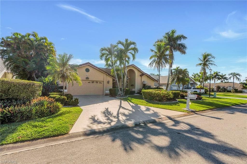 8866 Banyan Cove CIR, FORT MYERS FL 33919-7