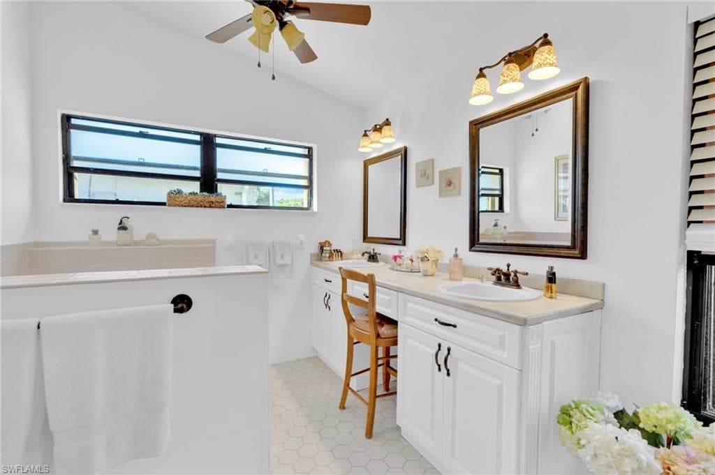 8866 Banyan Cove CIR, FORT MYERS FL 33919-24