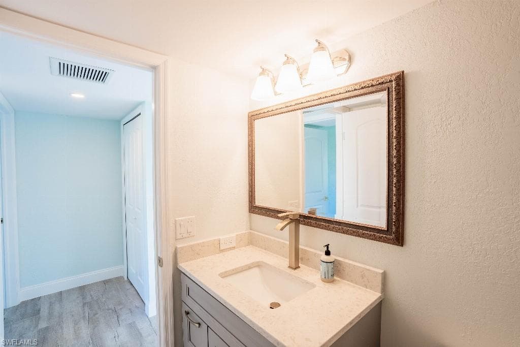 16606 Waters Edge CT # 101, FORT MYERS FL 33908-17