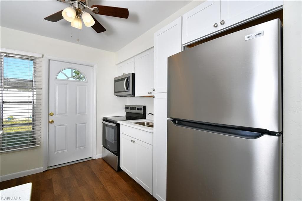 44 Tangelo CT, LEHIGH ACRES FL 33936-4