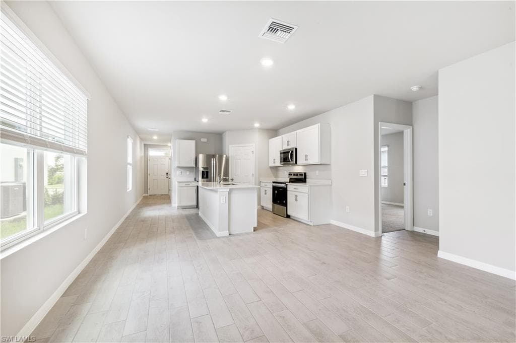 1205 BROOKLANDS DR, FORT MYERS FL 33905-1