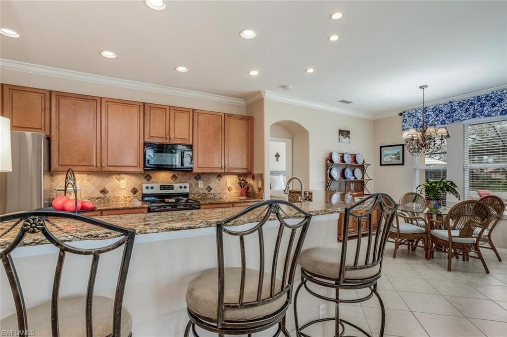 20071 Rookery DR, ESTERO FL 33928-9